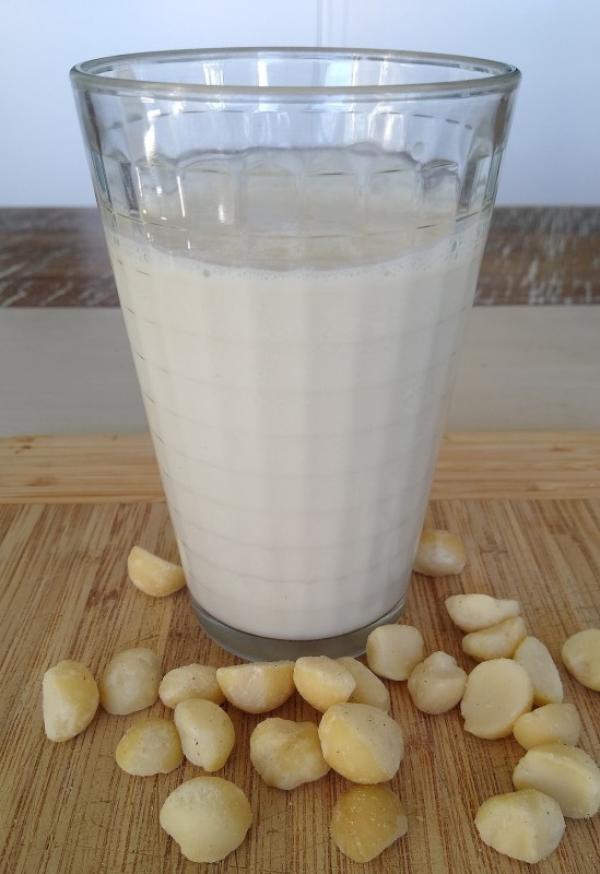 Macadamia milk