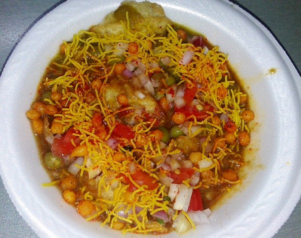 Masala puri chaat