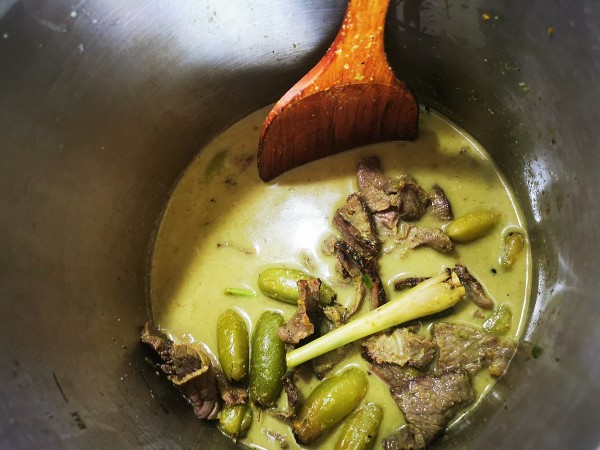 Masak lemak cili padi