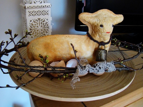 Easter lamb cake