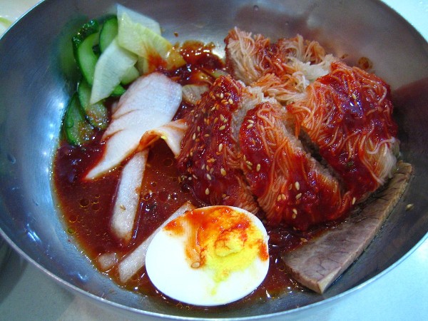 Bibim naengmyeon