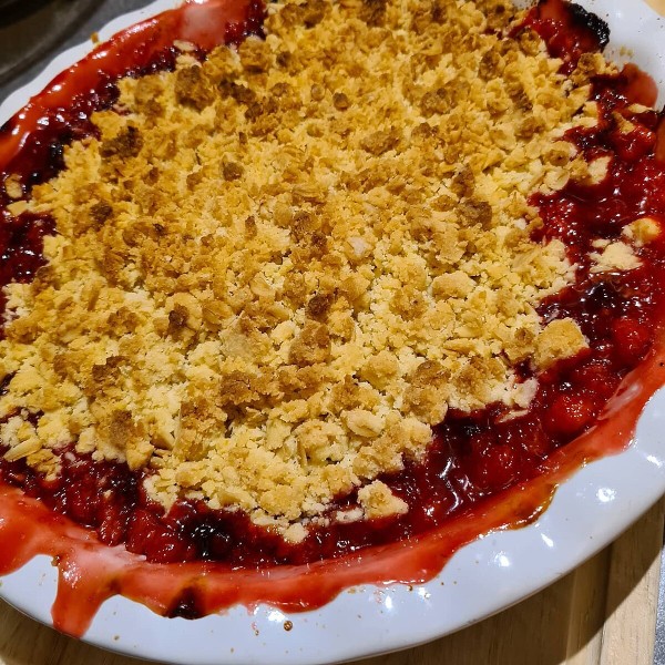 Rhubarb crumble