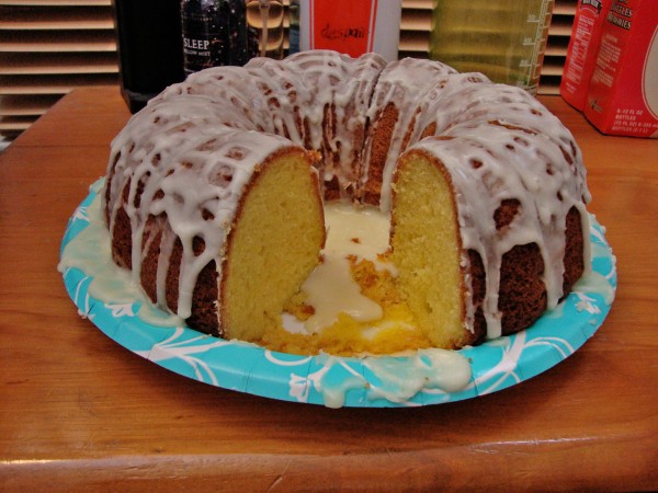 Lemon drizzle cake