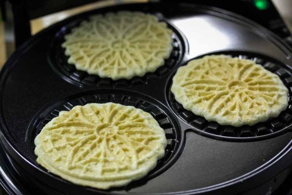 Pizzelle