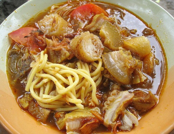 Mee soto