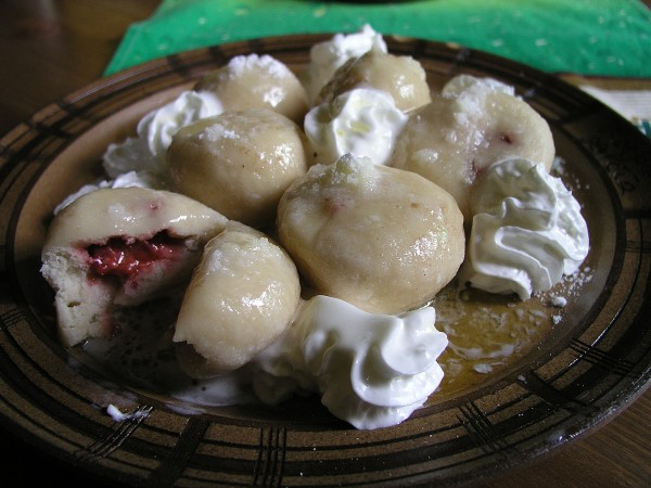 Pierogi z truskawkami