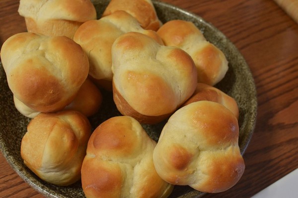 Bread machine rolls