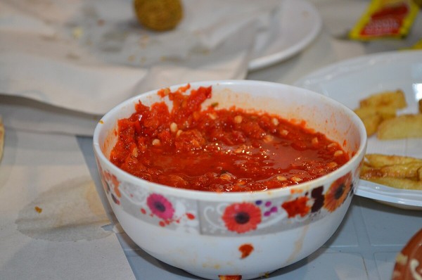 Spicy chili pepper sauce