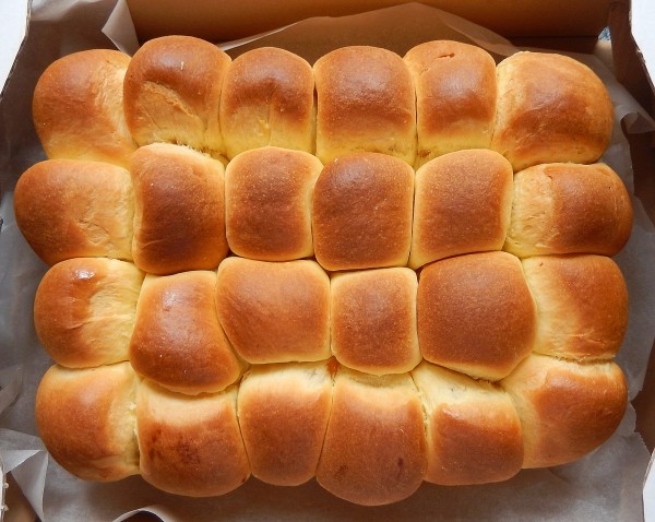 Yeast roll