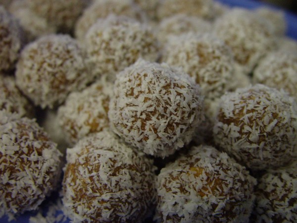 Coconut candy