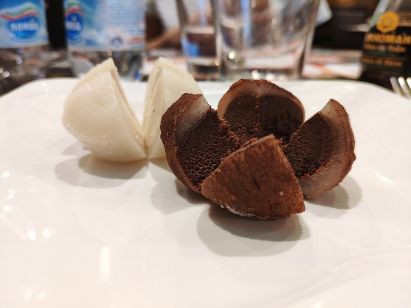 Chocolate mochi ice cream