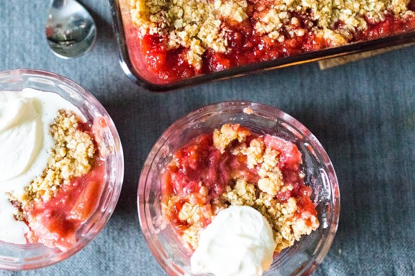 Rhubarb crisp