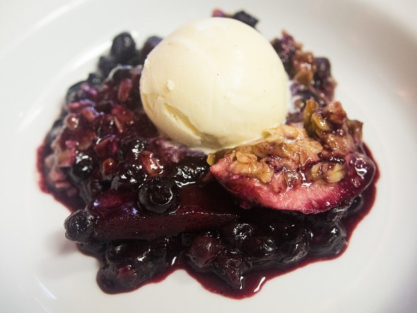 Blackberry cobbler