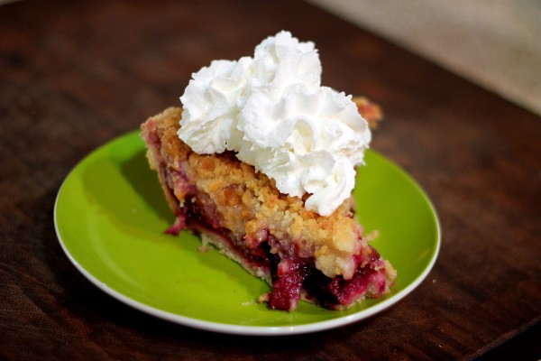 Boysenberry pie