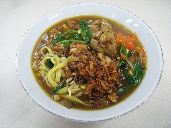 Mie kangkung