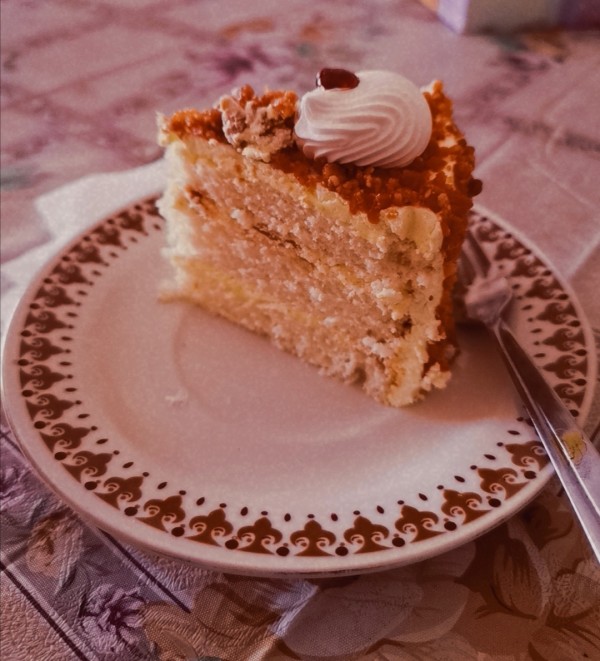 Caramel cake