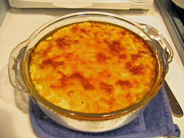 Macaroni pie