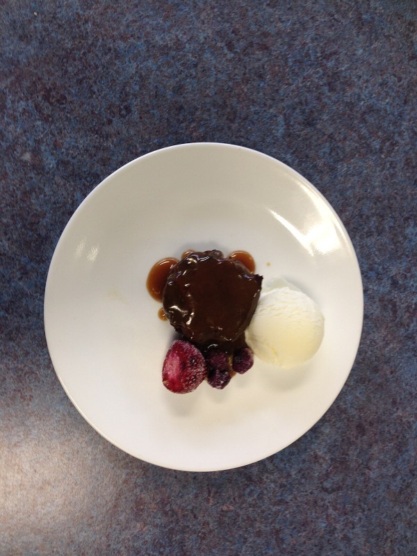 Sticky date pudding