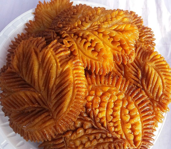 Nakshi pitha