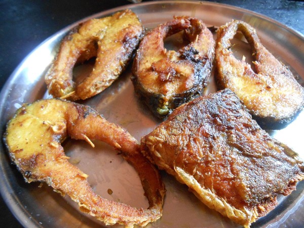 Fish fried in mustard oil