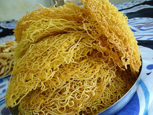 Besan sev