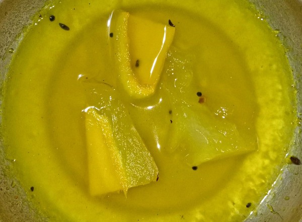 Kancha aamer chutney