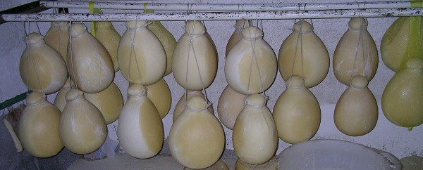 Provolone Valpadana