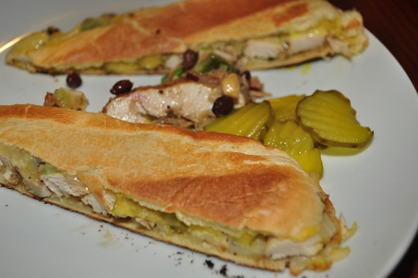 Chicken submarine sandwich