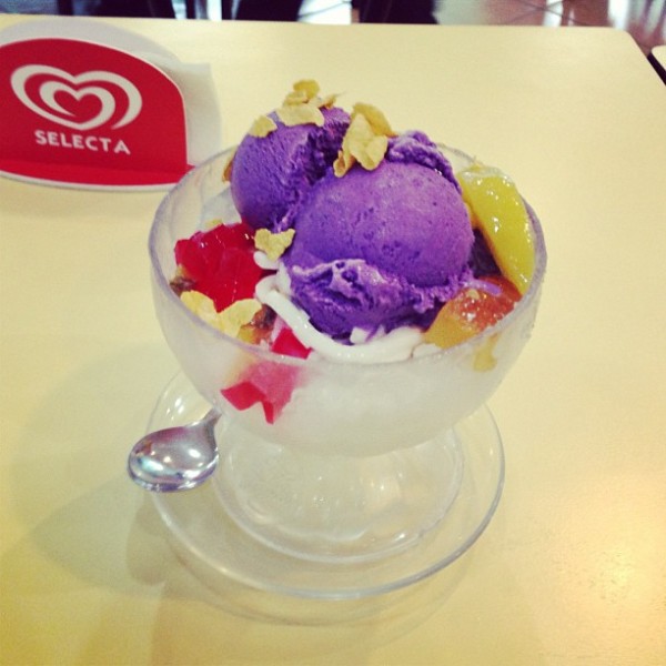 Halo-halo