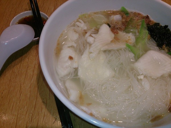 Fish soup bee hoon