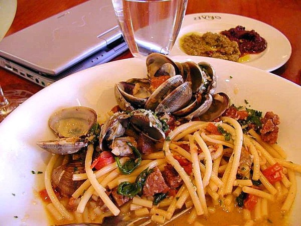 Mixed seafood with pasta